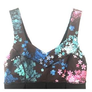 SOLD | Lululemon floral yoga top